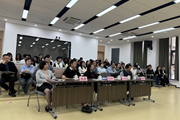 驻校社工启新程 协同育人护成长