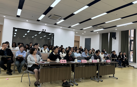 驻校社工启新程 协同育人护成长
